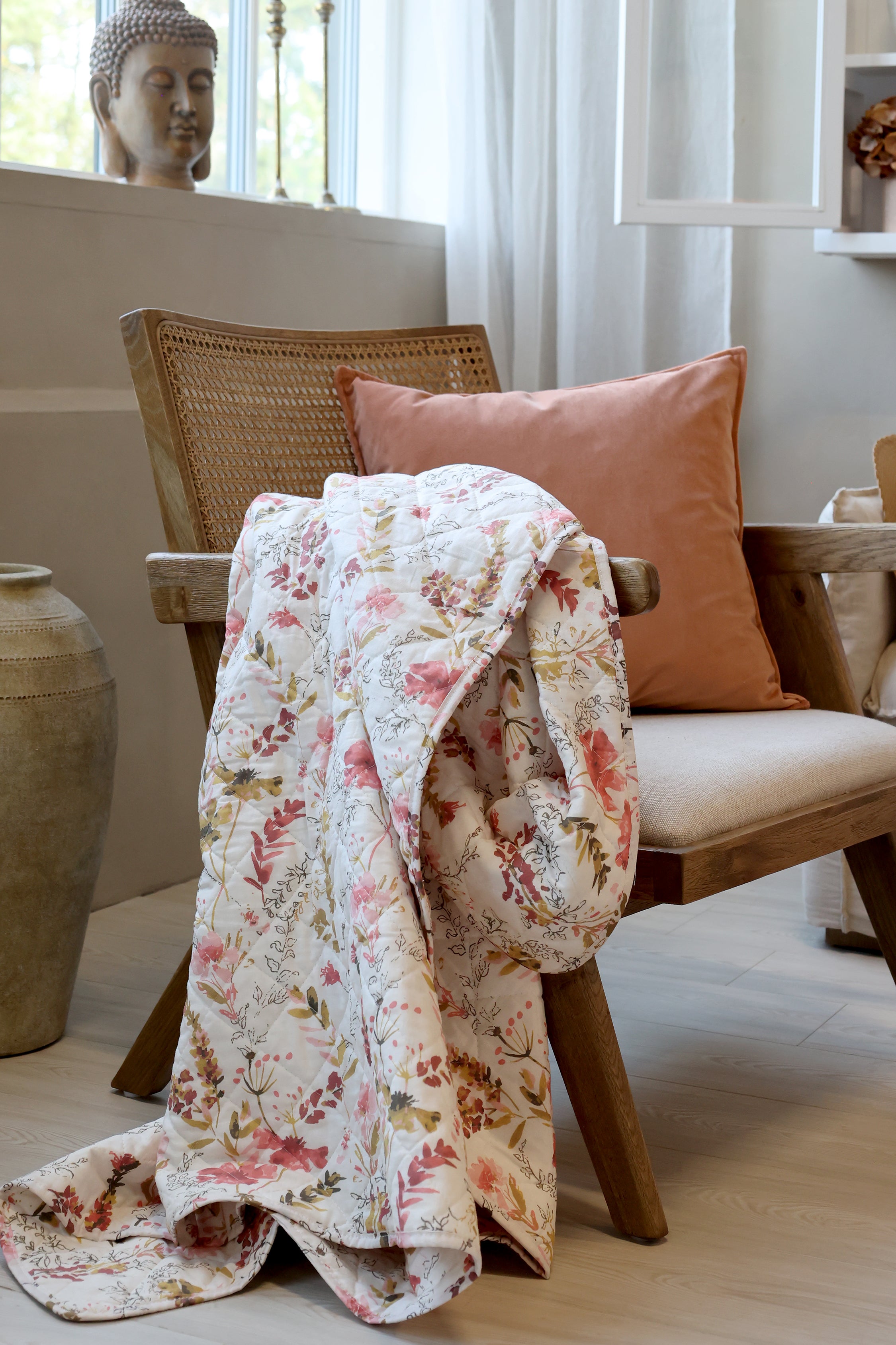 Chic Antique Aix Quilt m. vilde blomster - L180/B130 cm creme - Servietringen