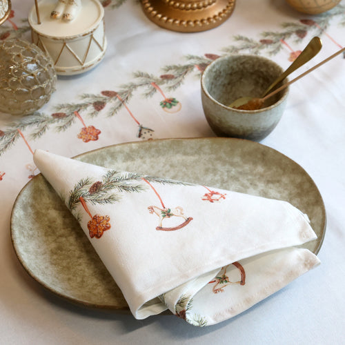 Stofserviet med ranke i 100% bomuld fra Chic Antique. - Servietringen