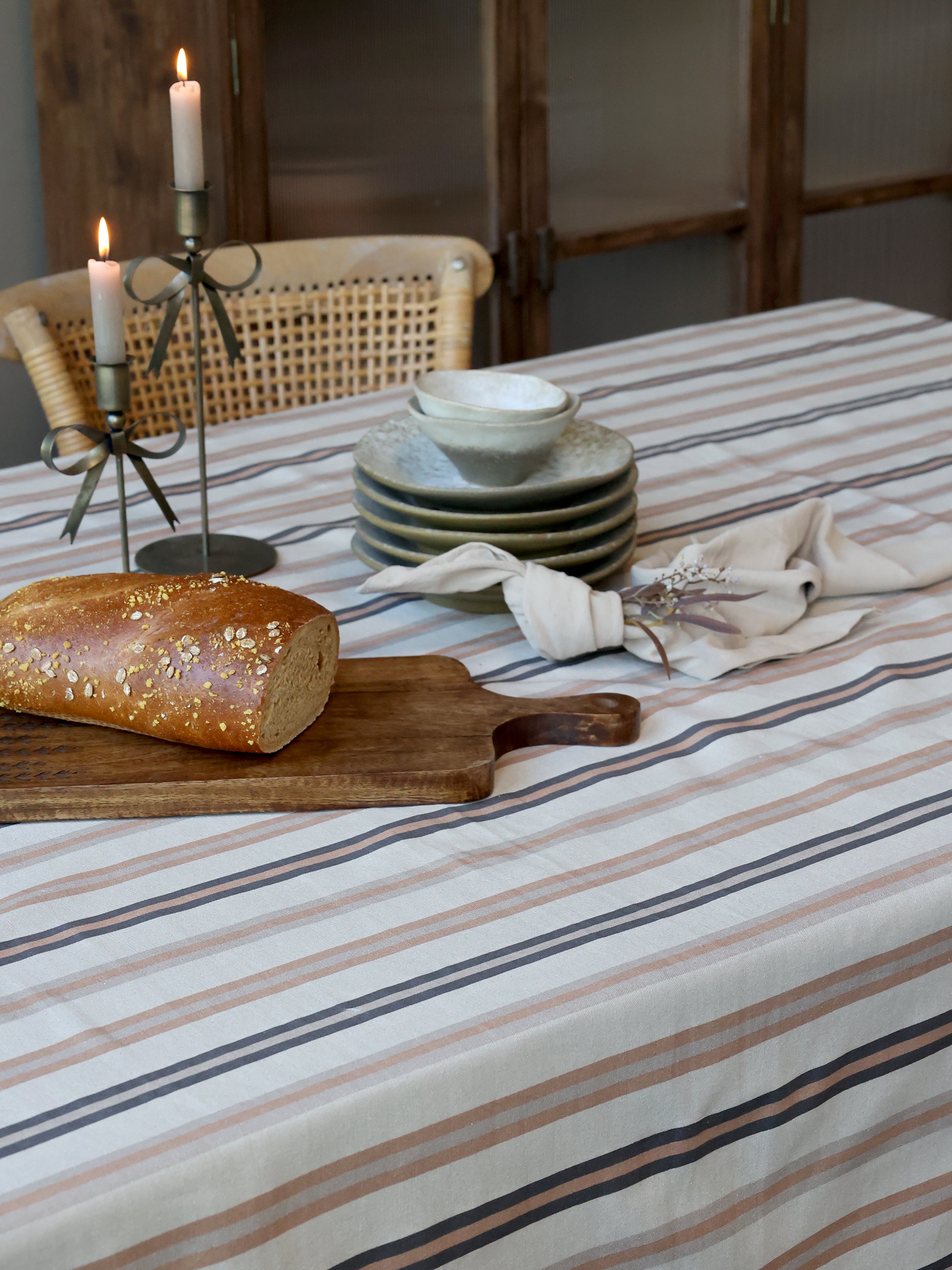 Aix dug m. striber 240x140 cm – Cognac/latte | Chic Antique