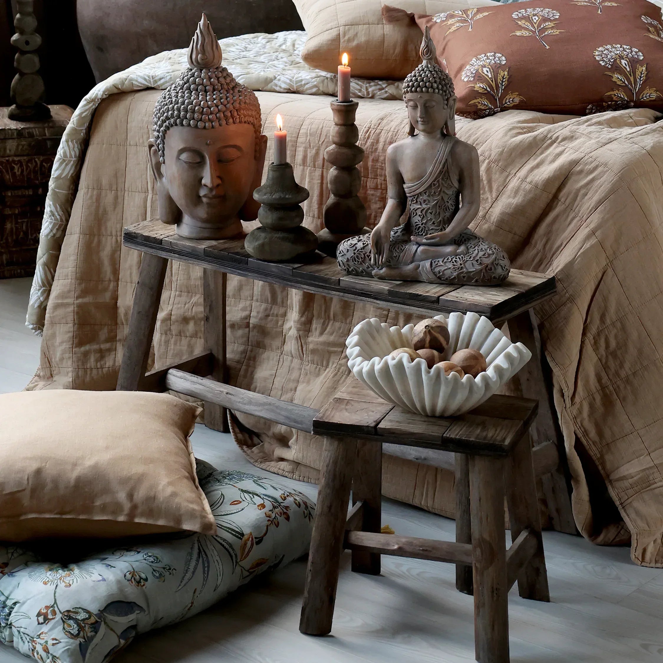 Chic Antique - Buddha siddende, H41/L30/B16 cm latte - Servietringen