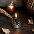Kronet lysestage til kertelys fra Chic Antique, dekorativ metalholder med elegant design og detaljeret finish.