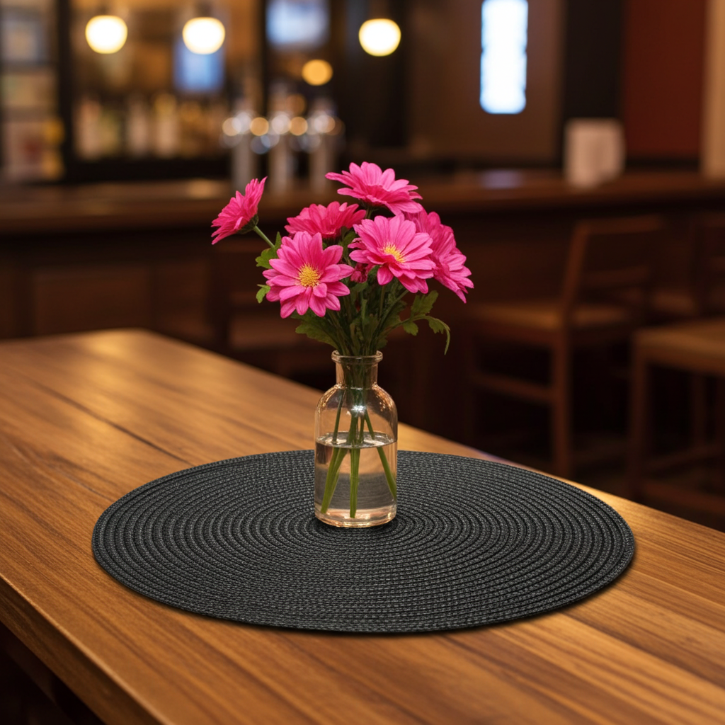 Dækkeserviet Midnight – rolig, naturlig elegance til bordet - Servietringen